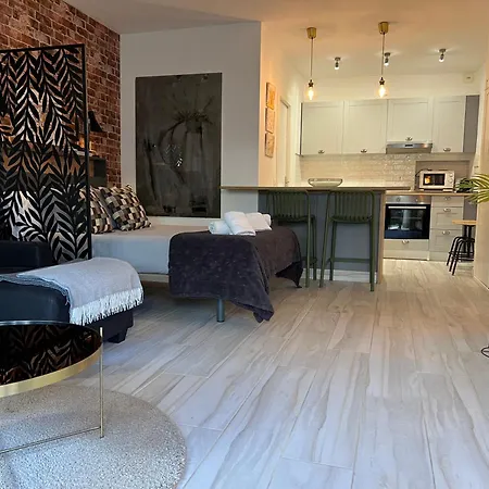 Pol Y Hada Puerto Banus Apartamento *